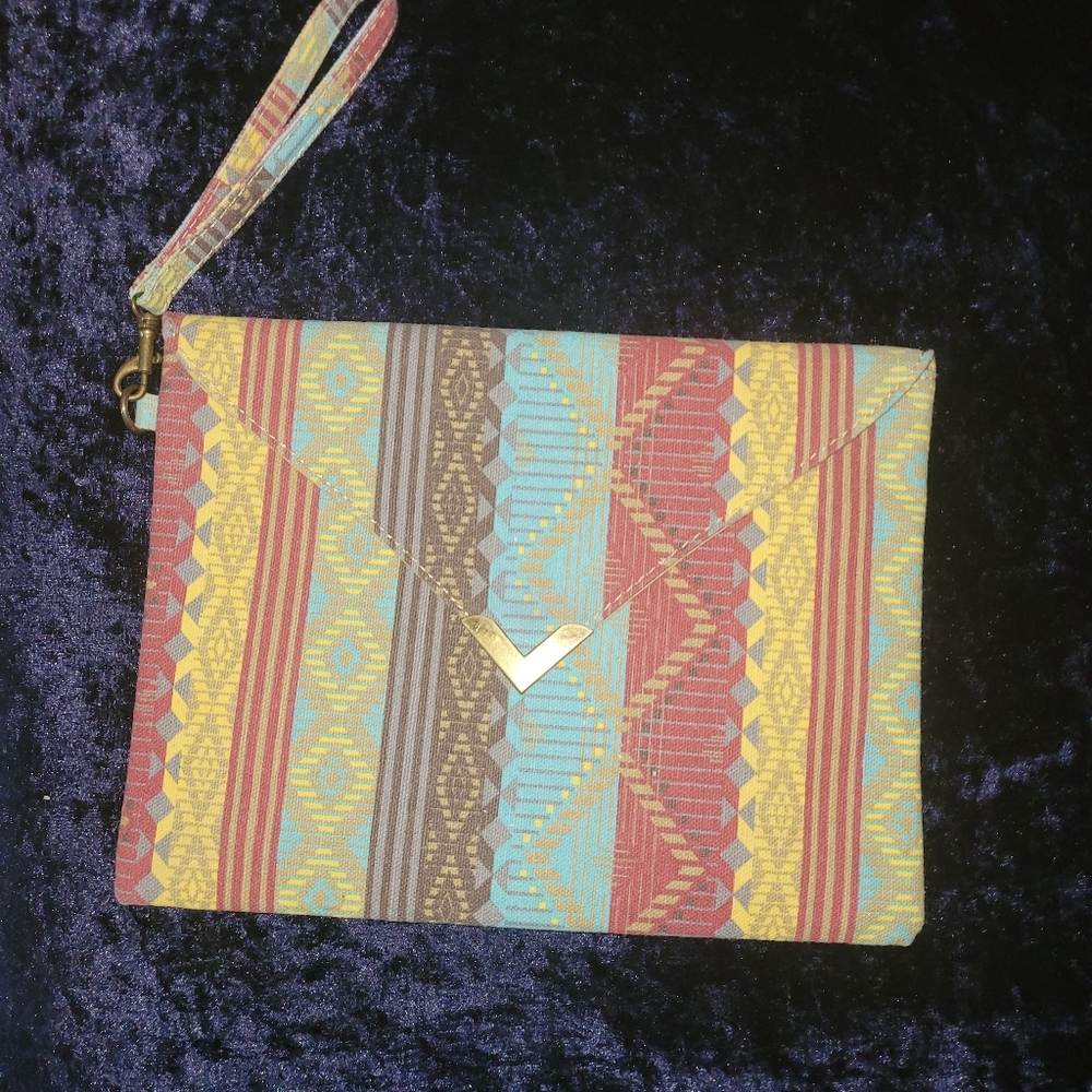 Clutch - Picture 3 of 3